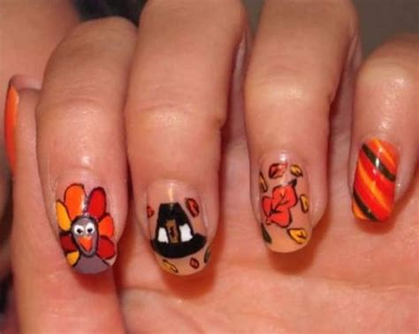 13-oct-2019 - Thanksgiving Nails Designs With Pumpkins · Thematic Funny Thanksgiving Nail Designs · Creative Ideas for Your Thanksgiving Mani · Hand Painted Turkeys for …